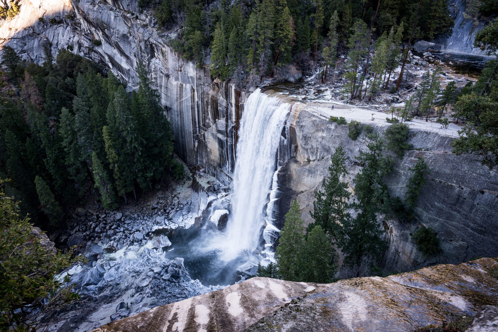 2016 12 17 Vernal Falls Web | photo by jake landon schwartz